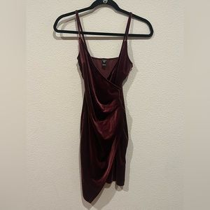 maroon  velvety type v neck dress